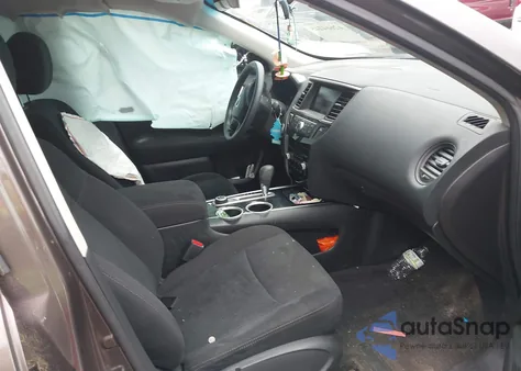 2015 Nissan Pathfinder S z USA, uszkodzony, nr VIN 5N1AR2MM9FC723528